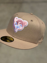 Load image into Gallery viewer, [Camel Cubs] 59Fifty Chicago Cubs Wrigley Field Ivy Camel - Pink UV
