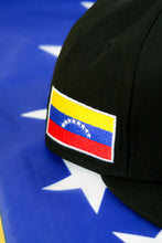 Load image into Gallery viewer, 59Fifty Venezuela No-No Pack World Baseball Classic White Sox - Grey UV
