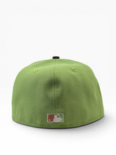 Load image into Gallery viewer, [Matcha Cubs] 59Fifty Chicago Cubs Be Alert Matcha Green/Burnt Wood - Pink UV
