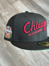 Load image into Gallery viewer, [SCRIPT] 59Fifty NHL Chicago Blackhawks Winter Classic Black/Black - Green UV
