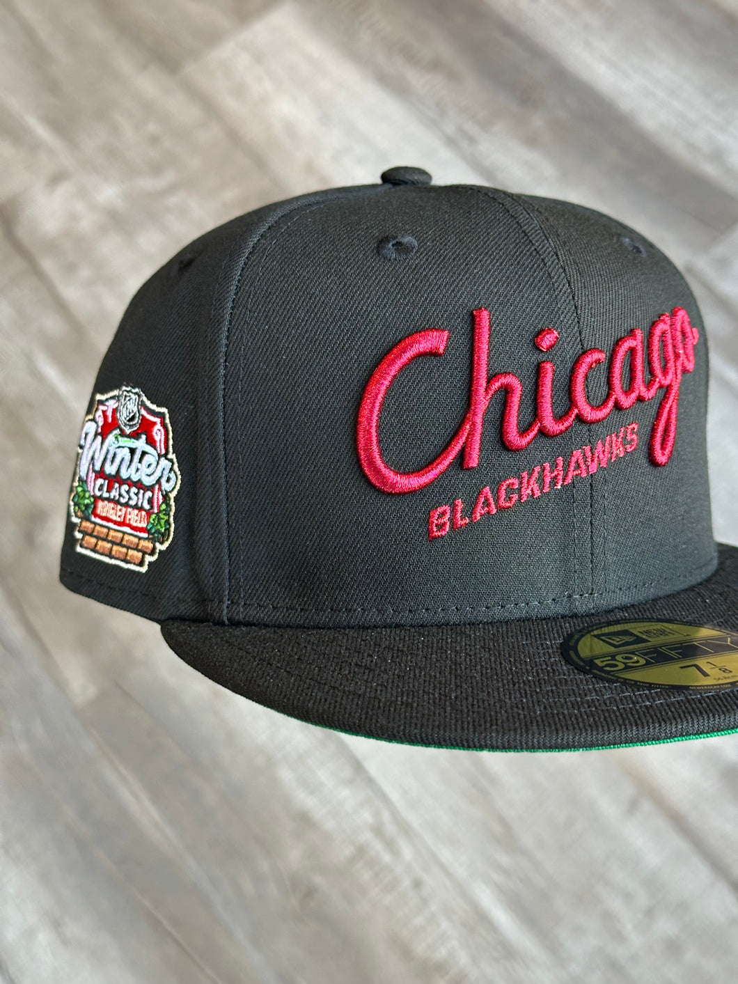 [SCRIPT] 59Fifty NHL Chicago Blackhawks Winter Classic Black/Black - Green UV