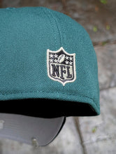 Load image into Gallery viewer, *PRE-ORDER ARRIVES LATE SEPTEMBER 2026* [TBTC 1985] 59Fifty Chicago Bears "1985" 2-Tone Dark Green/Black - Grey UV
