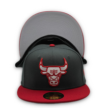 Load image into Gallery viewer, 59Fifty Chicago Bulls 2-Tone Color Pack Charcoal/Red - Grey UV
