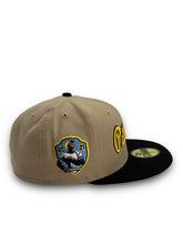 Load image into Gallery viewer, 59Fifty Pittsburgh Pirates Camel 2.0 Roberto Clemente 2-Tone Camel/Black - Grey UV
