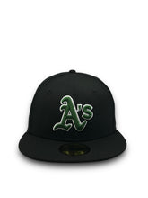 Load image into Gallery viewer, [Retro Authentic Collection] 59Fifty On-Field Oakland Athletics ALT 2000-2006 Black/Black - Grey UV
