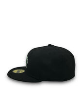 Load image into Gallery viewer, [Retro Authentic Collection] 59Fifty On-Field Oakland Athletics ALT 2000-2006 Black/Black - Grey UV
