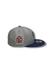 Load image into Gallery viewer, 59Fifty LMB Tigres De Quintana Roo Game Cap Away 2T Grey/Navy Tiger Stripes - Black UV

