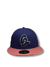 Load image into Gallery viewer, 59Fifty LMB Conspiradores de Querétaro Game Cap ALT Graphic Visor 2T Purple/Graphic Visor - Black UV
