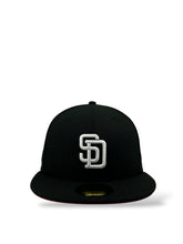 Load image into Gallery viewer, 59Fifty San Diego Padres 1998 World Series Black - Red UV  [Red Bottom Collection]
