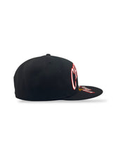 Load image into Gallery viewer, 59Fifty New Era Chicago Blackhawks &quot;Oversized&quot; Black - Gray UV
