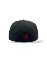 Load image into Gallery viewer, 59Fifty New Era Chicago Blackhawks &quot;Oversized&quot; Black - Gray UV
