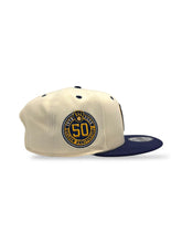 Load image into Gallery viewer, 9Fifty Snapback Milwaukee Brewers &quot;Bernie Brewer&quot; Pin 2-Tone - Gray UV
