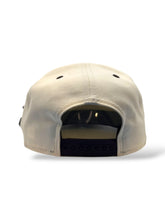 Load image into Gallery viewer, 9Fifty Snapback San Diego Padres &quot;The Swinging Friar&quot; Pin 2-Tone - Gray UV
