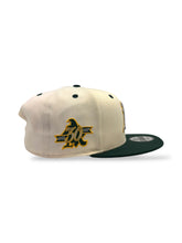 Load image into Gallery viewer, 9Fifty Snapback Oakland Athletics &quot;Stomper&quot; Pin 2-Tone - Gray UV
