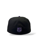 Load image into Gallery viewer, 59Fifty NHL Chicago Blackhawks &quot;Hockey Fights Cancer&quot; 2-Tone Black/Purple - Grey UV
