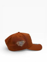 Load image into Gallery viewer, 9Forty A-Frame Chicago Bears 75th Anniversary Rust - Green UV

