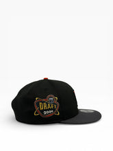 Load image into Gallery viewer, 9Fifty Chicago Bears 2000 Draft 2T Black/Graphite - Grey UV
