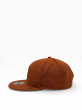 Load image into Gallery viewer, 9Fifty Chicago Bears 75th Anniversary Fall Szn Rust Orange - Green UV
