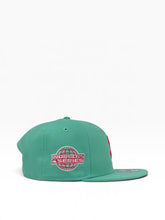 Load image into Gallery viewer, 9Fifty MLB Chicago White Sox 2005 World Series Teal Snapback - Grey UV
