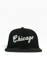 Load image into Gallery viewer, 9Fifty MLB Chicago White Sox Script 95th Anniversary Black Snapback - Grey UV
