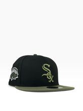 Load image into Gallery viewer, 9Fifty MLB Chicago White Sox Comiskey 2T Black/New Olive Snapback - Grey UV
