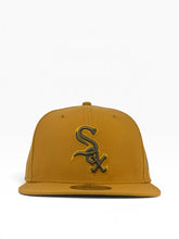 Load image into Gallery viewer, 9Fifty MLB Chicago White Sox Light Bronze Snapback - Walnut UV
