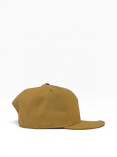 Load image into Gallery viewer, 9Fifty MLB Chicago White Sox Panama Tan Snapback - Red UV
