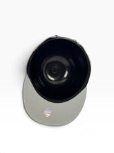 Load image into Gallery viewer, 9Fifty MLB Chicago White Sox 2005 World Series 2T Snow Grey/Storm Grey Snapback - Grey UV
