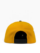 Load image into Gallery viewer, 9Fifty MLB Chicago White Sox 95th Anniversary 2T A-Gold/Black Snapback - Grey UV

