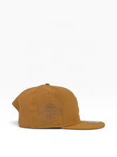 Load image into Gallery viewer, 9Fifty MLB Chicago White Sox 2005 World Series Panama Tan Snapback - Grey UV
