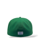 Load image into Gallery viewer, 59Fifty Chicago White Sox &quot;Hardball&quot;  2-Tone Kelly Green/Silver - Grey UV
