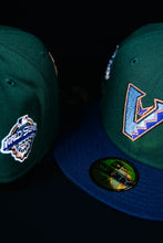 Load image into Gallery viewer, 59Fifty Arizona Diamondbacks 2001 World Series 2-Tone Green/Navy - Gray UV
