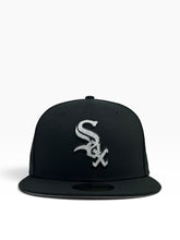 Load image into Gallery viewer, 59Fifty New Era Rhinestone Chicago White Sox Black - Grey UV
