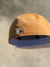 Load image into Gallery viewer, [CONCHA CUBS] 59Fifty Chicago Cubs Be Alert Light Bronze/Toasted Peanut - Pink UV
