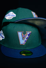 Load image into Gallery viewer, 59Fifty Arizona Diamondbacks 2001 World Series 2-Tone Green/Navy - Gray UV
