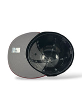 Load image into Gallery viewer, [TOEWS] 59Fifty NHL Chicago Blackhawks 2-Tone Black/Scarlet- Grey UV
