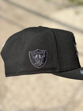 Load image into Gallery viewer, 9Fifty A-Frame Snapback Las Vegas Raiders [CARTOON] Black - Grey UV
