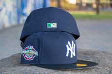 Load image into Gallery viewer, 59Fifty New York Yankees 2001 World Series - Grey UV
