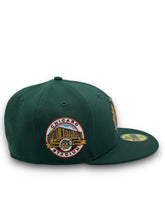 Load image into Gallery viewer, 59Fifty NHL Chicago Blackhawks &quot;Chicago Stadium&quot; Dark Green - Pink UV
