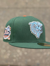 Load image into Gallery viewer, [FROZEN TURF] 59Fifty Chicago Bears 2000 Draft Cilantro Green - Grey UV

