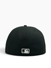 Load image into Gallery viewer, 59Fifty New Era Rhinestone New York Yankees Black - Grey UV
