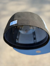 Load image into Gallery viewer, [Sox Icy] 59Fifty Chicago White Sox 95th Anniversary Black - Sky Blue UV
