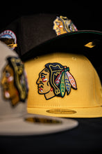 Load image into Gallery viewer, 59Fifty NHL Chicago Blackhawks “Tomahawk” [A Gold] - Grey UV
