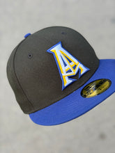 Load image into Gallery viewer, 59Fifty Farragut H.S. Admirals x Burdeens 2-Tone Black/Royal - Grey UV
