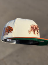 Load image into Gallery viewer, [FALL PACK 2.0] 59Fifty Chicago Cubs Be Fall 'Leaves' 2T Chrome/Rust - Green UV
