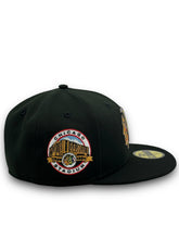 Load image into Gallery viewer, 59Fifty NHL Chicago Blackhawks &quot;Chicago Stadium&quot; Black - Grey UV
