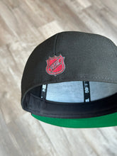 Load image into Gallery viewer, [SCRIPT] 59Fifty NHL Chicago Blackhawks Winter Classic Black/Black - Green UV
