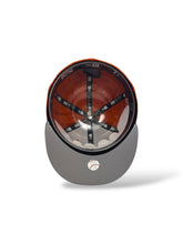 Load image into Gallery viewer, [INFERNAPE] 59Fifty Cleveland Indians &quot;Welcome to the Show&quot; 2T Rust/Navy - Grey UV
