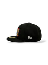 Load image into Gallery viewer, NBA [HWC] x New Era 59Fifty Philadelphia 76ers OTC Black - Grey UV
