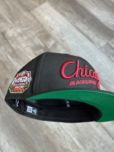 Load image into Gallery viewer, [SCRIPT] 59Fifty NHL Chicago Blackhawks Winter Classic Black/Black - Green UV
